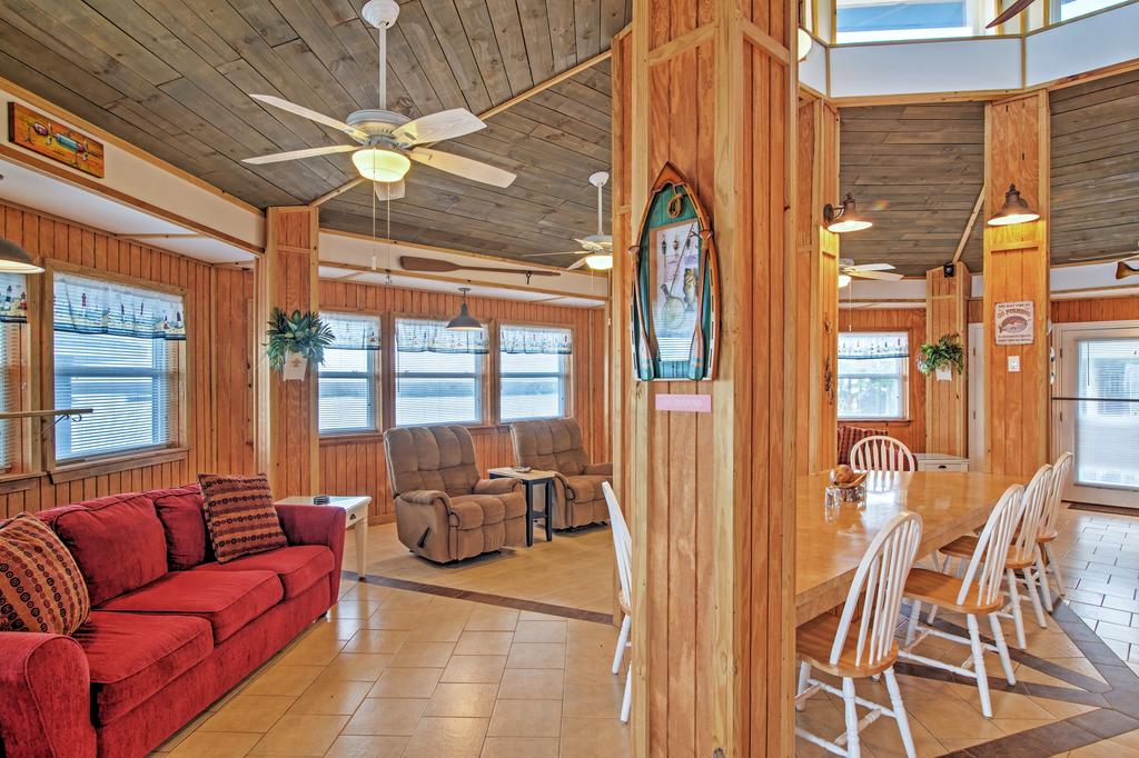 Quaint 1BR Slidell Cottage With Private Boat Dock - thumb 3