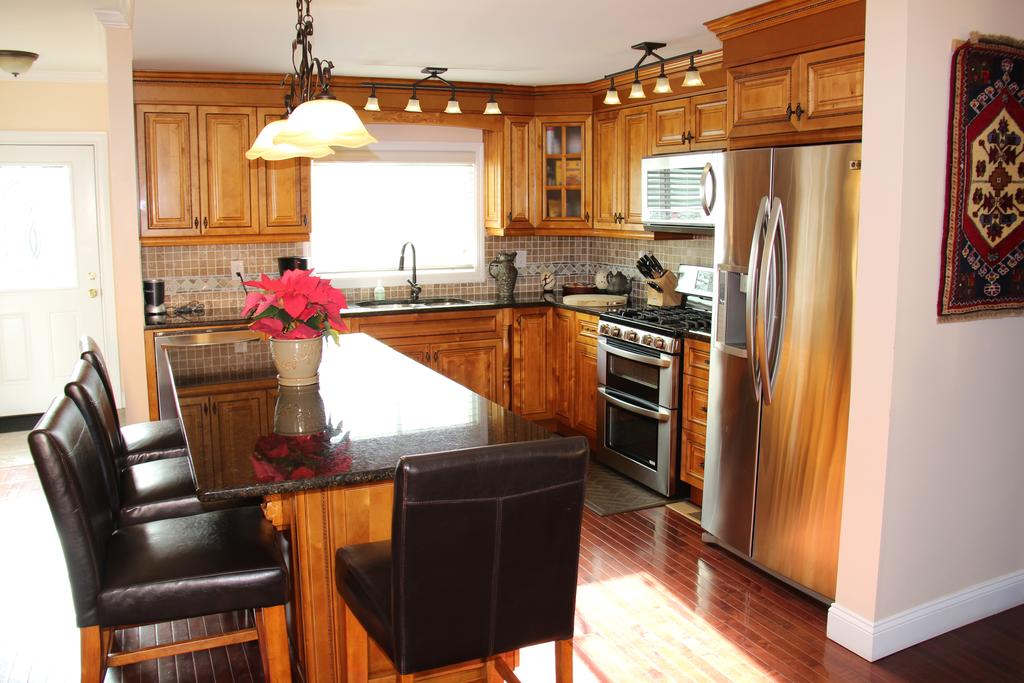 Quaint 3-Bedroom Duplex - thumb 0