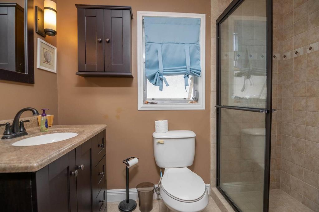 Quaint And Private Pool Home - Close To Vanderbilt Beach And Pet Friendly! - thumb 2