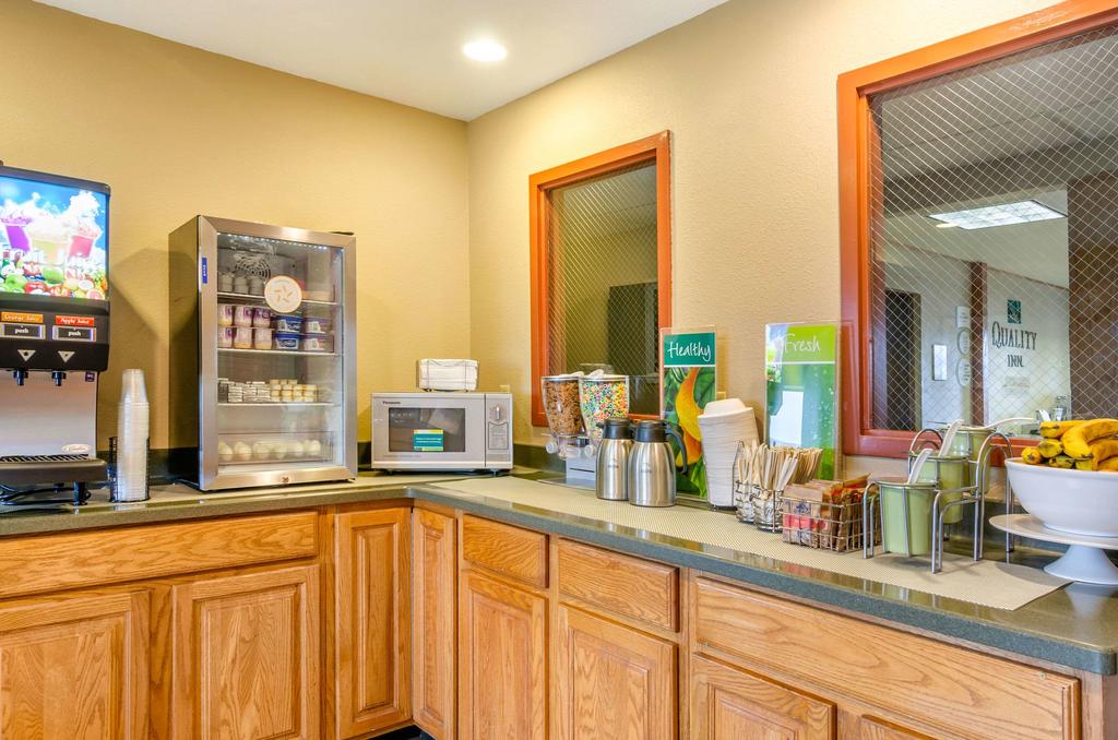 Quality Inn - thumb 1