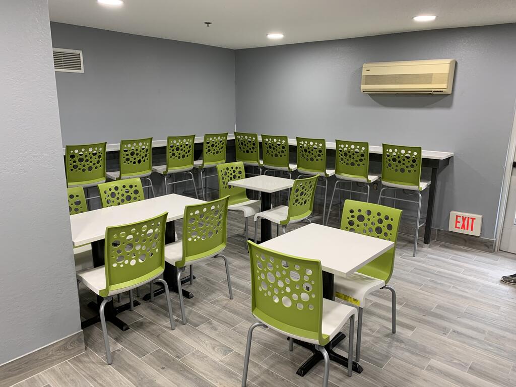 Quality Inn - thumb 1