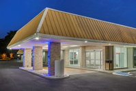 Quality Inn  Suites Tourism Bookings