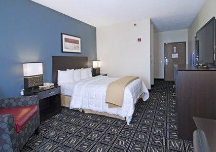 Quality Inn & Suites - thumb 2