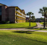 Quality Inn and Suites Golf Resort - Tourism Bookings