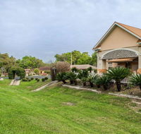 Quality Inn near Manatee Springs State Park - USA Accommodation