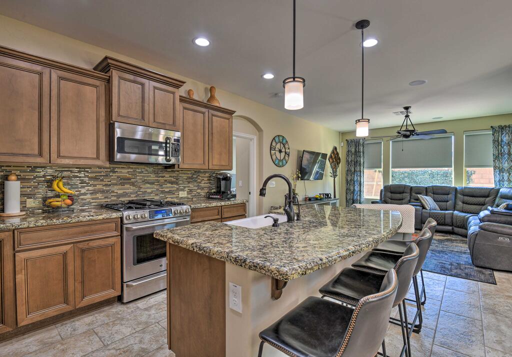 Queen Creek, San Tan Valley Home - Golf & Hike - thumb 1