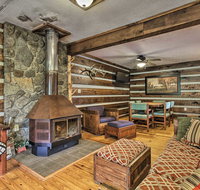 Quiet 'Wheats Valley Lodge' - 11 Mi to James River - Accommodation China