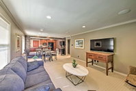 Quiet Apt Less Than 1 Mi to Lake Michigan and Downtown Tourism Bookings