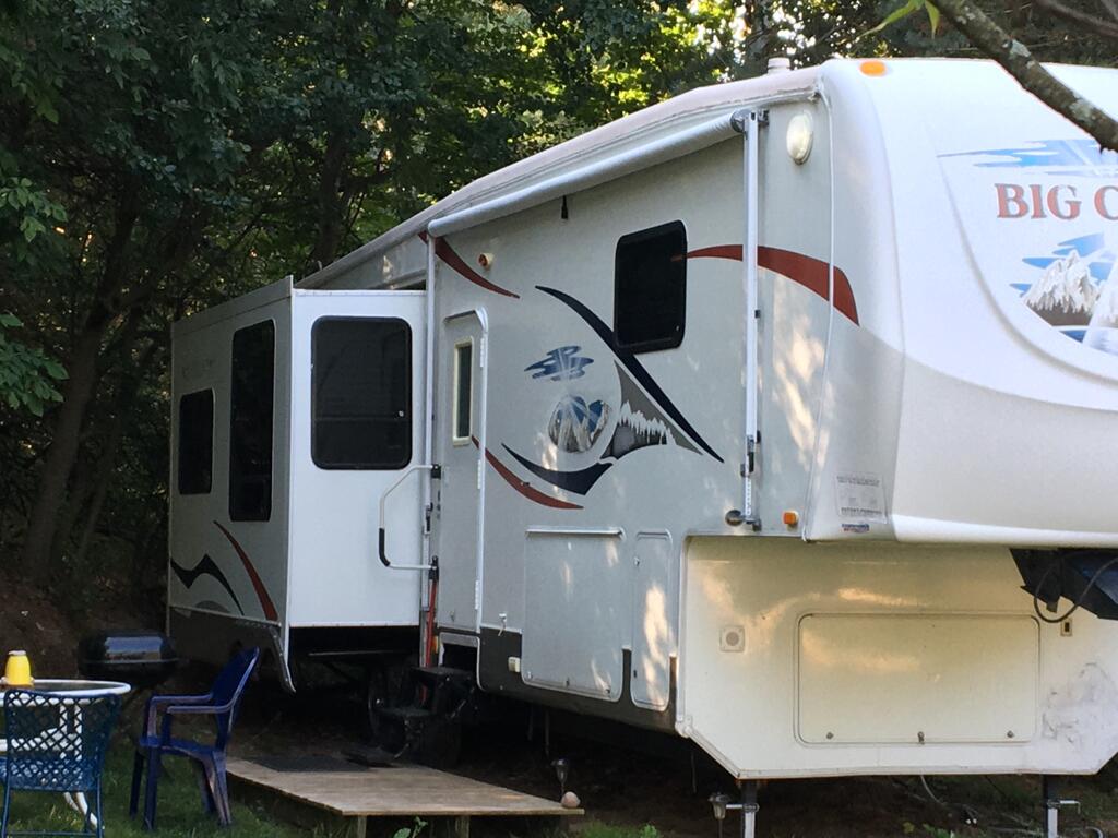 Quiet Relaxing Adult Rv In Beautiful Private Property - thumb 2