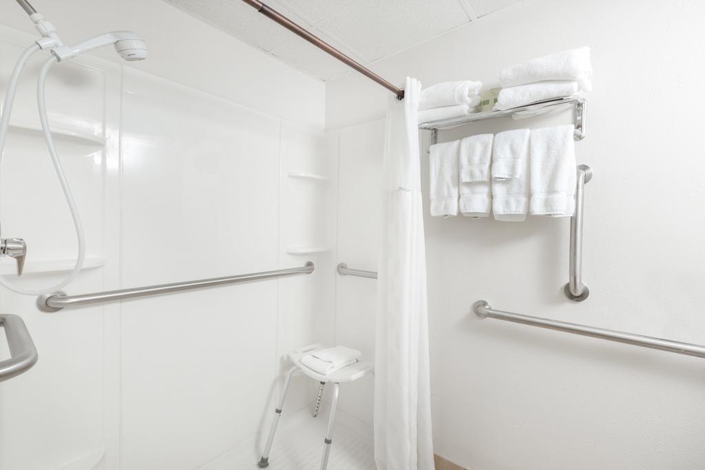 Ramada By Wyndham Ankeny - thumb 3