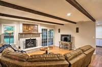 Ranch-Style Springfield House - Pets Allowed Hotels Santiago