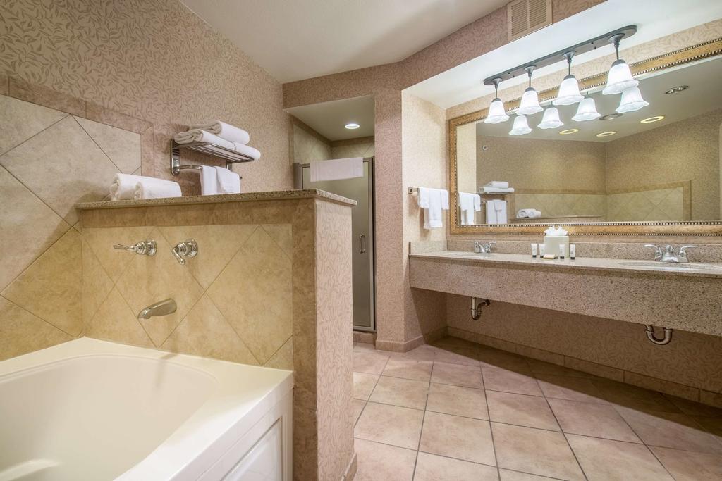 Red Lion Hotel Pasco Airport & Conference Center - thumb 2