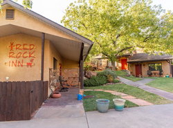Red Rock Inn Cottages
