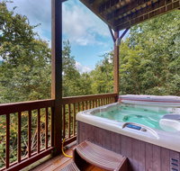 Red Roof Retreat - USA Accommodation