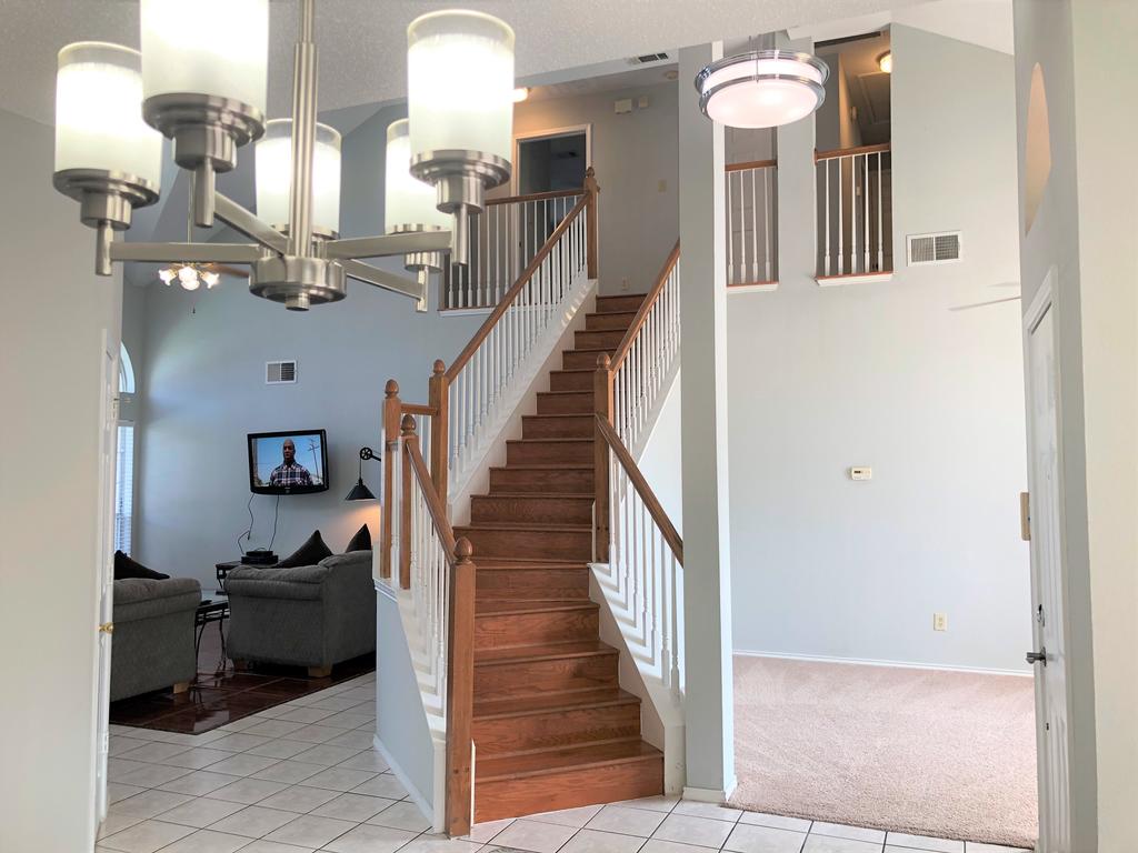 Relax In Entire 2700 SQ Home With Private Pool - thumb 3