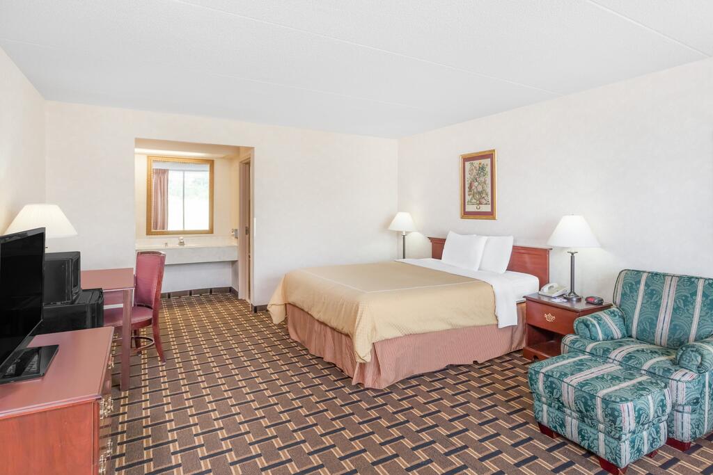 Relax Inn Greeneville - thumb 2