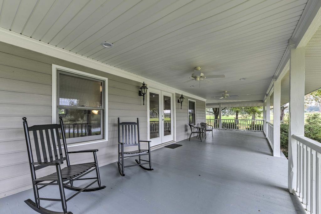 Remodeled Pittsboro Farmhouse On 220 Acres! - thumb 3