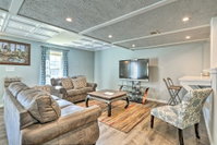 Renovated Mount Pocono Apt - 3.5 Mi. to Mount Airy Tourism Bookings