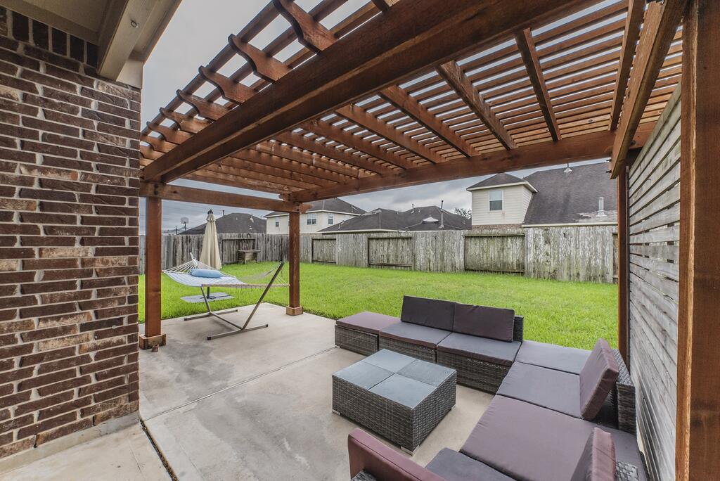 Renovated Richmond Roost-Shuffleboard & Espresso - thumb 3