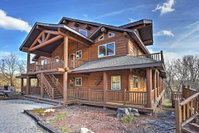 Resort Home with 2 Kayaks - Walk to Table Rock Lake Tourism Bookings
