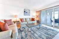 Retreat V 687B 2 Bedrooms Beach Front HDTV WiFi Sleeps 6 Tourism Bookings