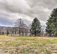 Riverfront Condo - 1.5 Mi to National Park! - Tourism Bookings