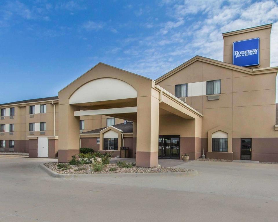 Rodeway Inn - thumb 0
