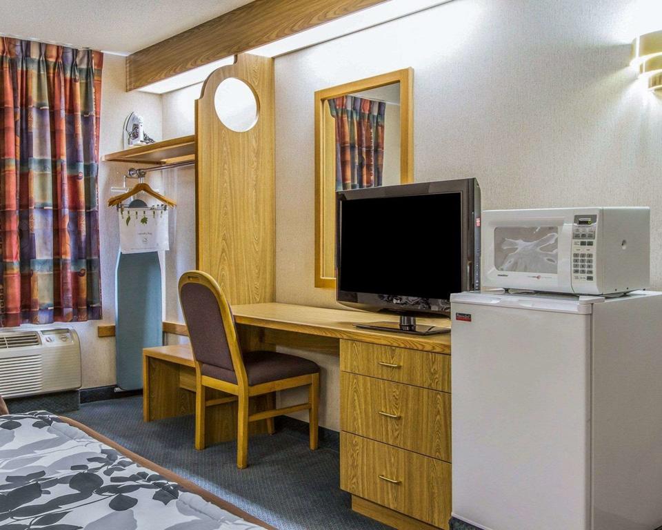 Rodeway Inn - thumb 2