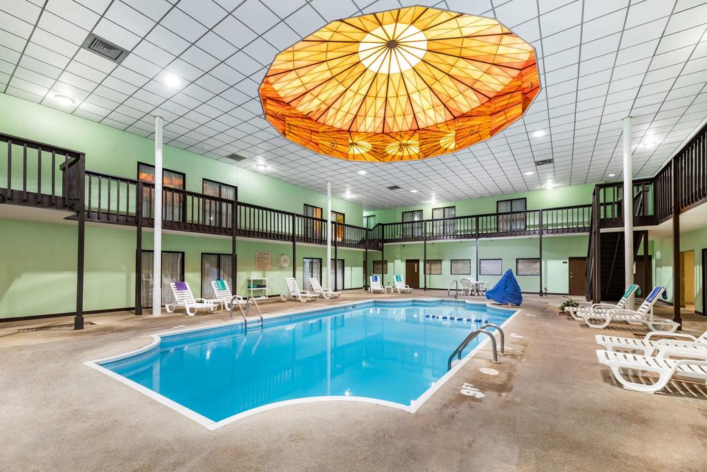 Rodeway Inn - thumb 2