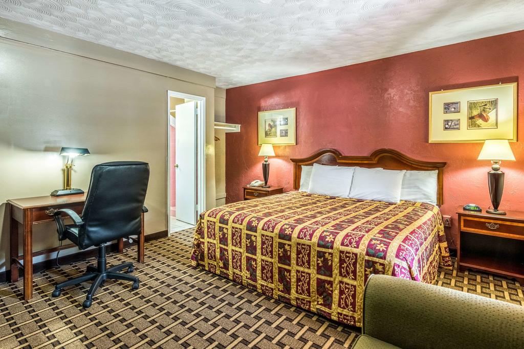Rodeway Inn - thumb 3
