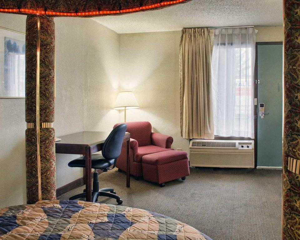 Rodeway Inn Richmond - thumb 2