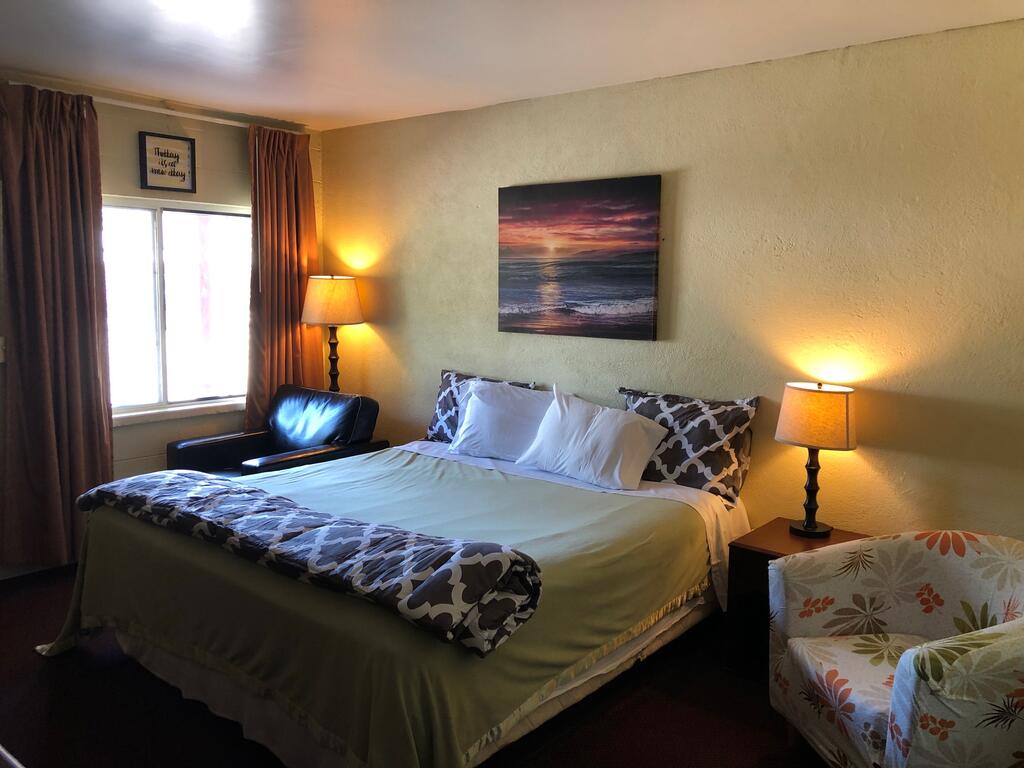 Rolling Hills Motel - thumb 2