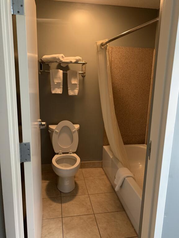 Royal Inn Taylorsville - thumb 1