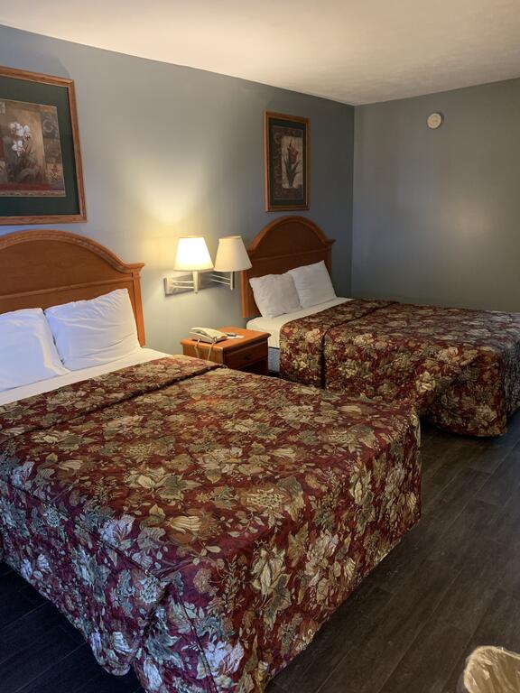 Royal Inn Taylorsville - thumb 3