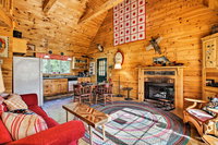 Rustic East Dover Home with Deck - Near Mount Snow Hotels Santiago