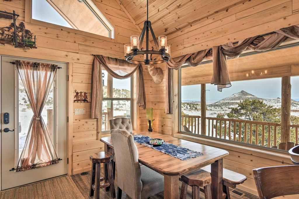 Sage N Saddle Outpost - Restful Retreat With Mtn Views - thumb 1