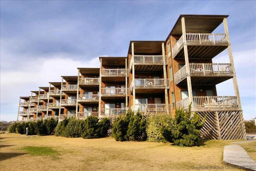 Salty Duck -- Colony By The Sea Unit 306A - thumb 0