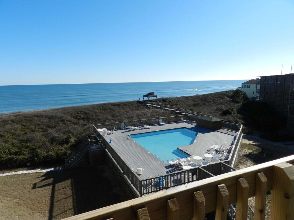 Salty Duck -- Colony By The Sea Unit 306A - thumb 2