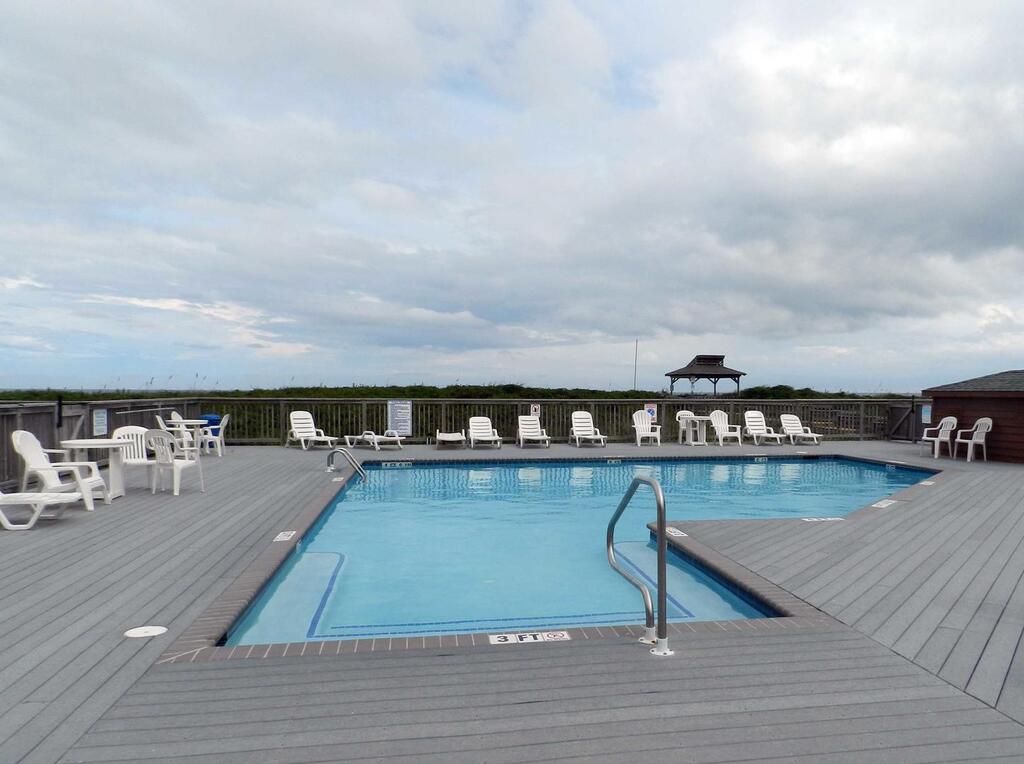 Salty Duck -- Colony By The Sea Unit 306A - thumb 3