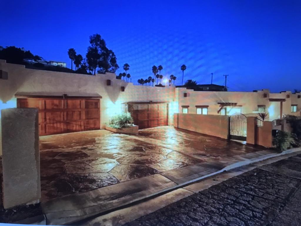 Santa Fe Style Beach Home - thumb 0