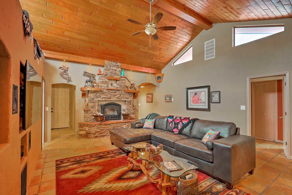 Santa Teresa Home With 2 Patios, Near El Paso! - thumb 1