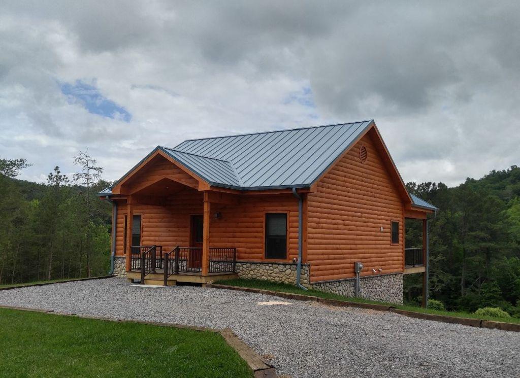 Sapphire Bear - 2 Bedrooms, 1 Baths, Sleeps 4 Home - thumb 1