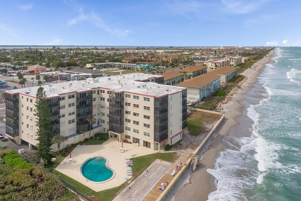 Satellite Beach Front Oasis - thumb 2