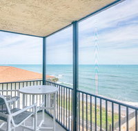 Satellite Beach Front Oasis - Tourism Bookings