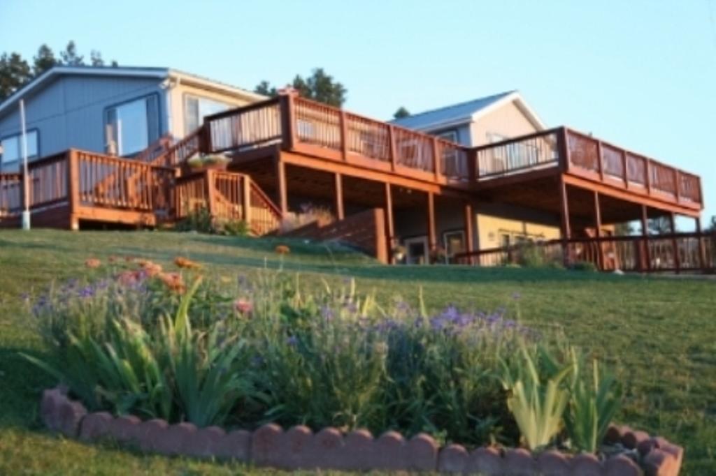 Sawin' Logs Bed & Breakfast - thumb 1