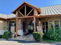 Scenic Hill Country Retreat - Rhino Ranch Tourism Bookings