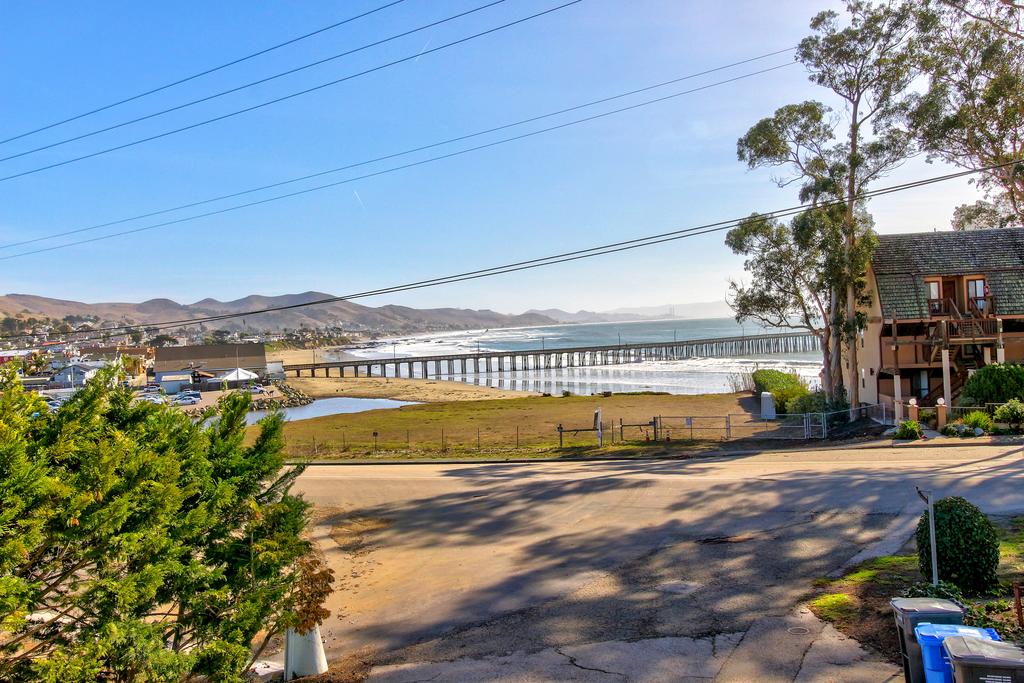 Seaside Strolls - thumb 2