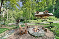 Secluded Creekside Cabin - Modern 150-Acre Estate cabin Tourism Bookings