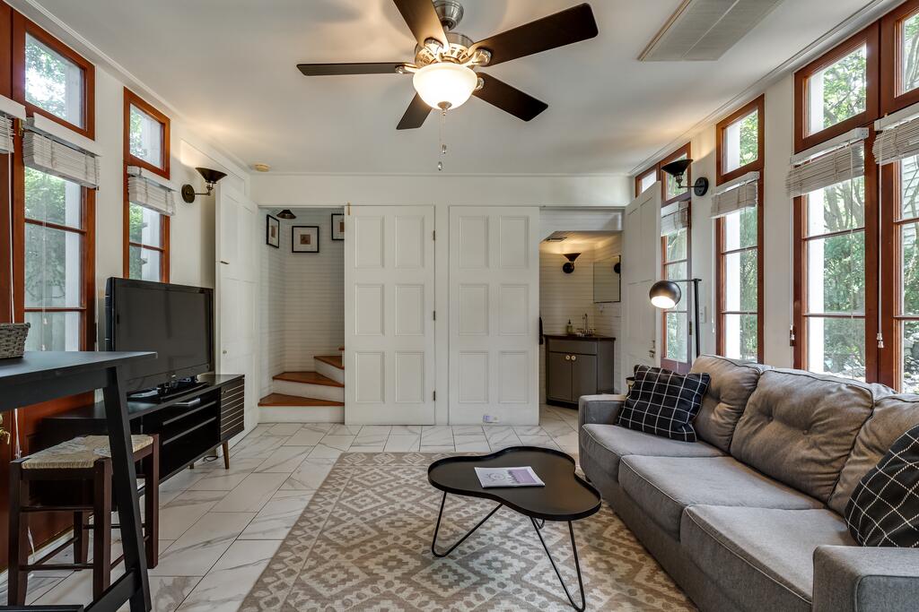 Serene Cottage With Beautiful Garden And Heated Pool - thumb 2