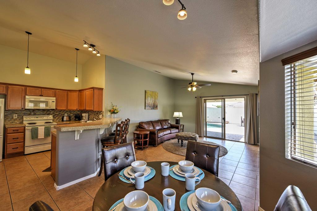 Serene Surprise Home With Backyard & Private Pool - thumb 2